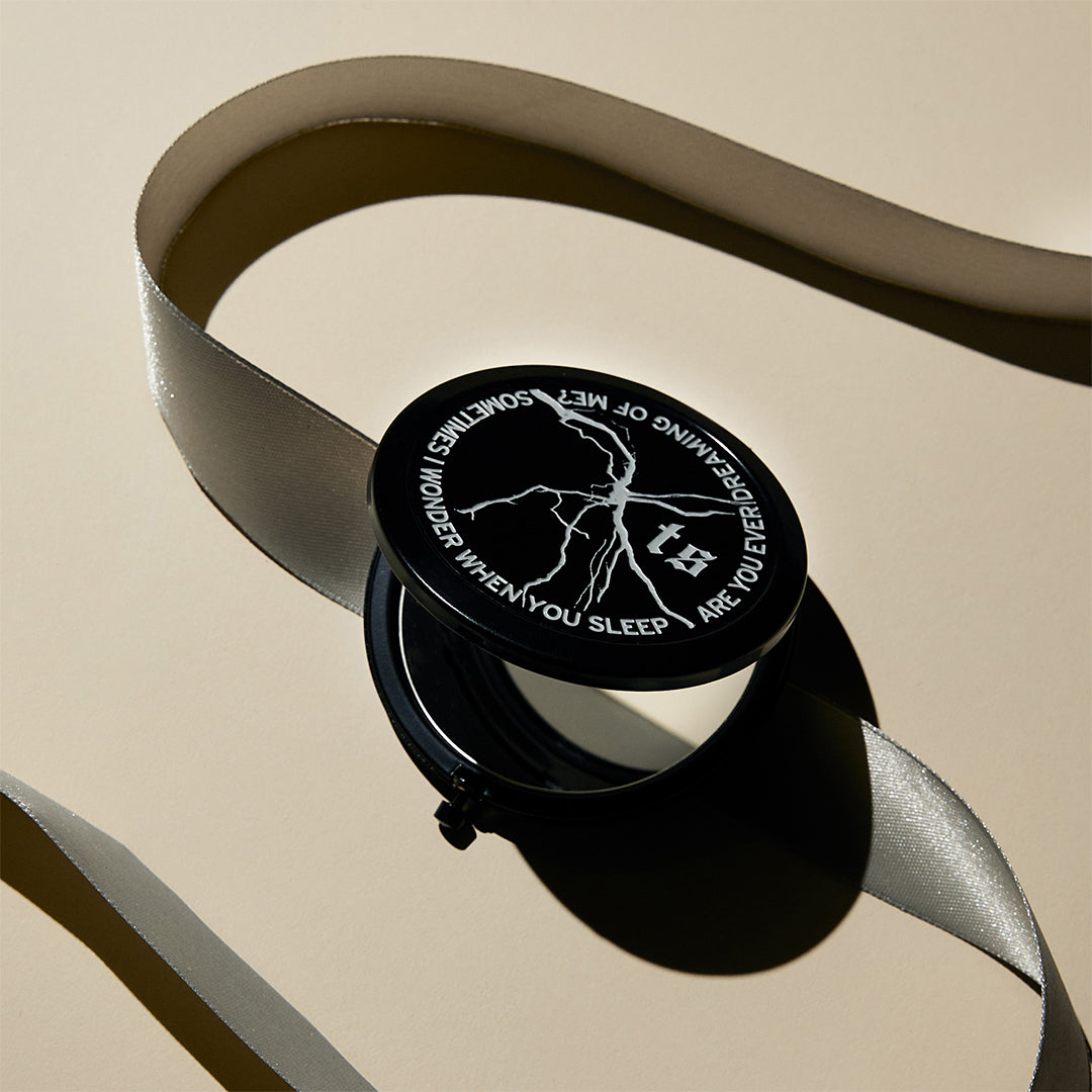 Are You Ever Dreaming Of Me? Miroir de poche